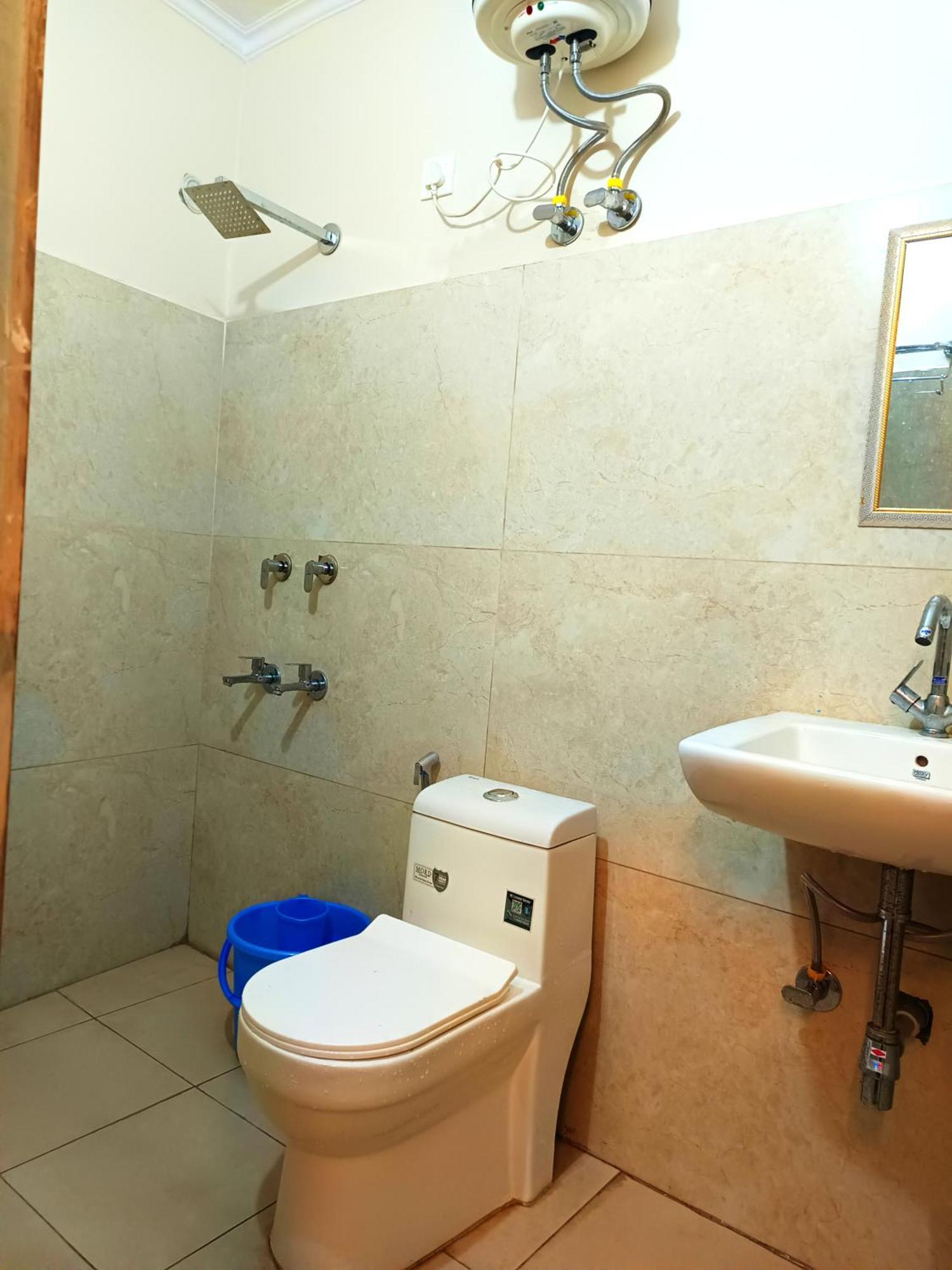 Haveli Heritage --1 Min Walk In Nizamuddin Railway Station Hotel New Delhi